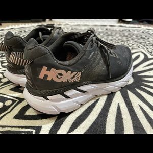 Hoka One One Clifton 6 size 8 womens